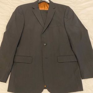 Jos. A. Bank 40R Slim Fit Suit Like New